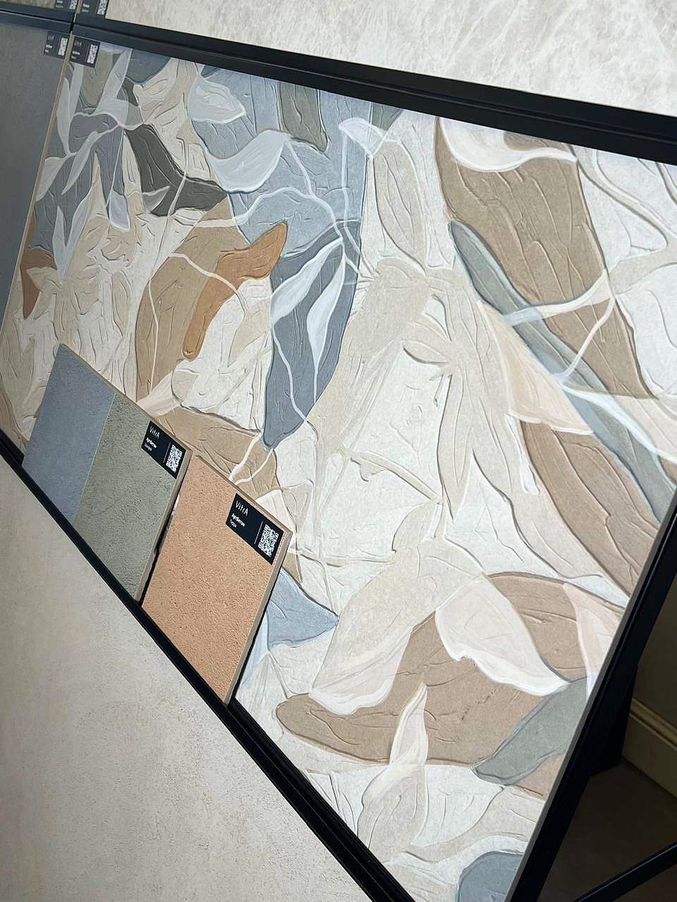 Фактура и декор новой коллекции VitrA Вилла Гарда
